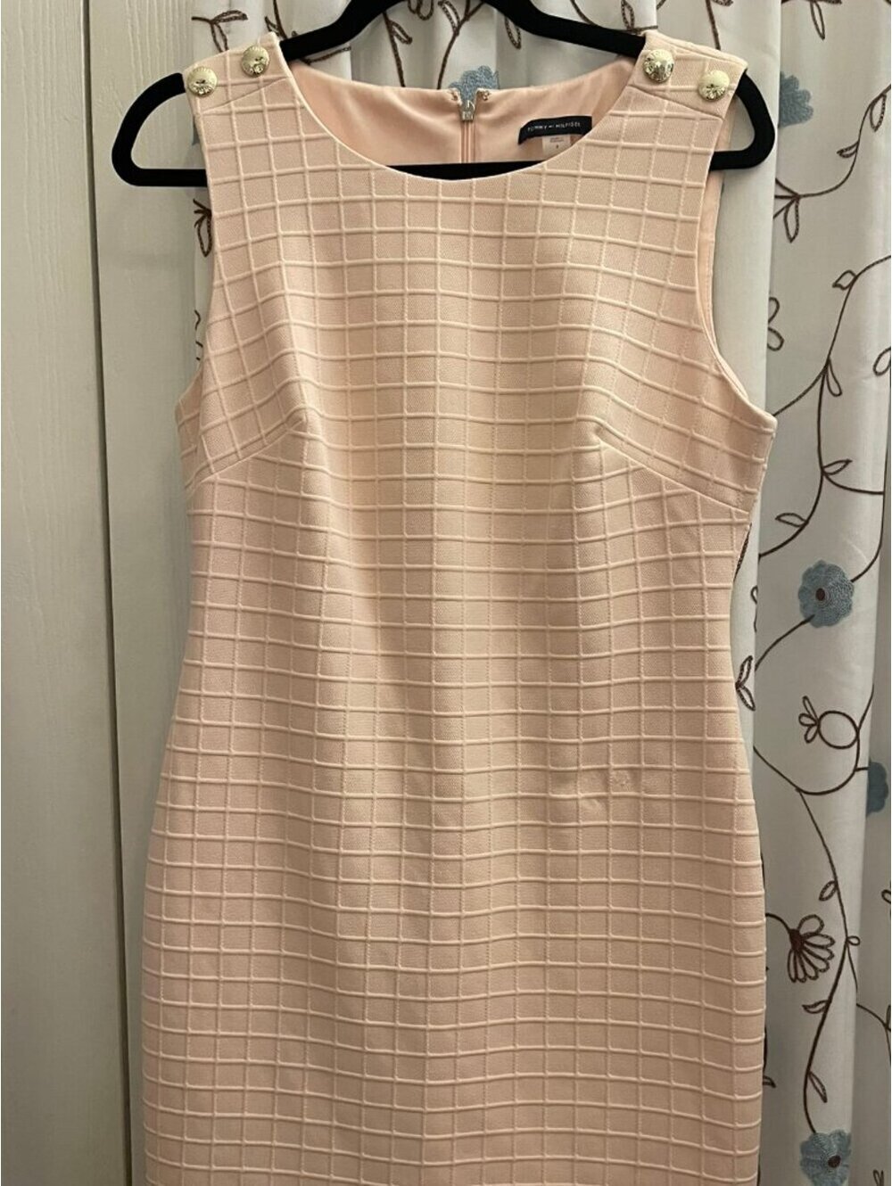 Tommy Hilfiger Sz 8 Blush Pink Textured Grid Sheath Dress Gold Buttons